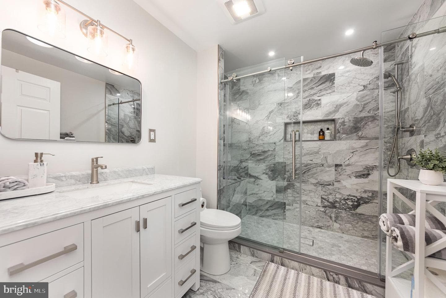 8421 Heron Pointe Way photo 46