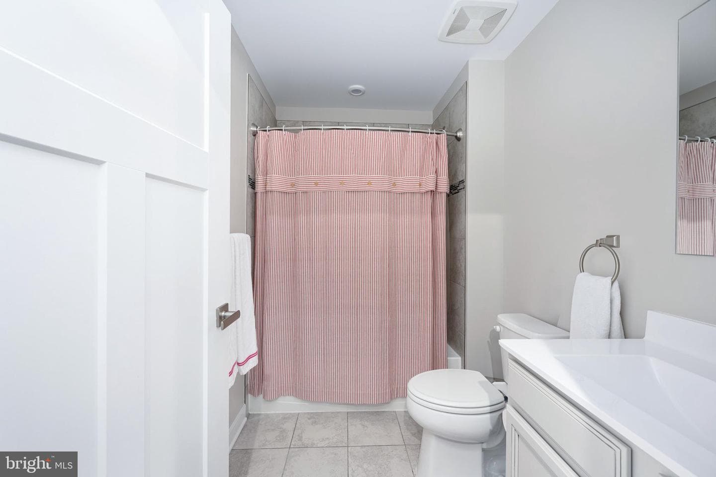 7424 Brentford Terrace photo 15
