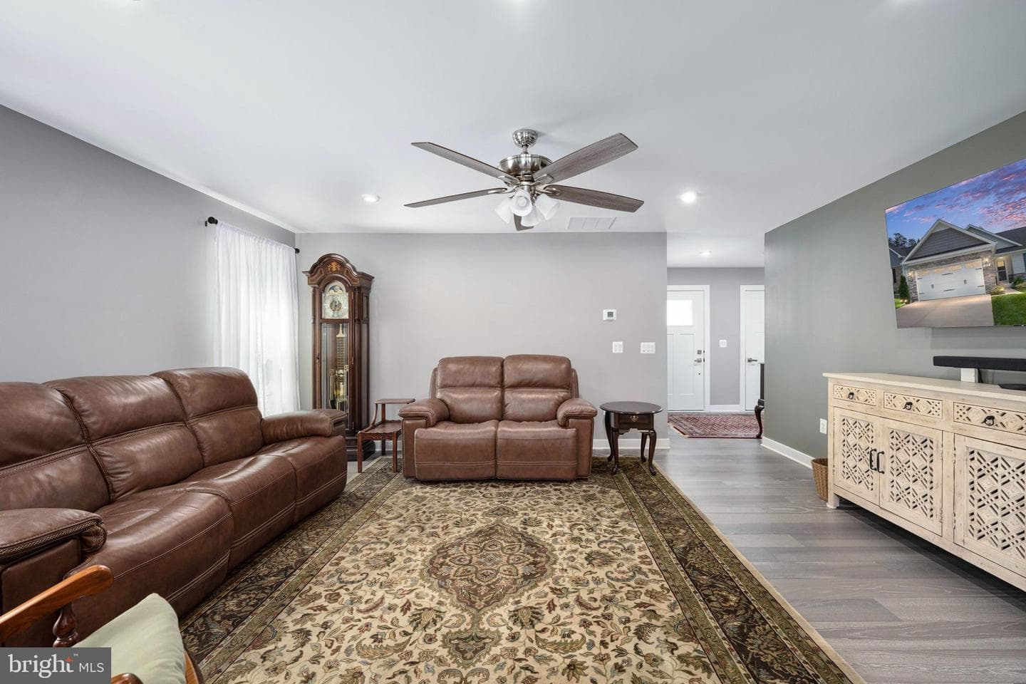 7424 Brentford Terrace photo 24