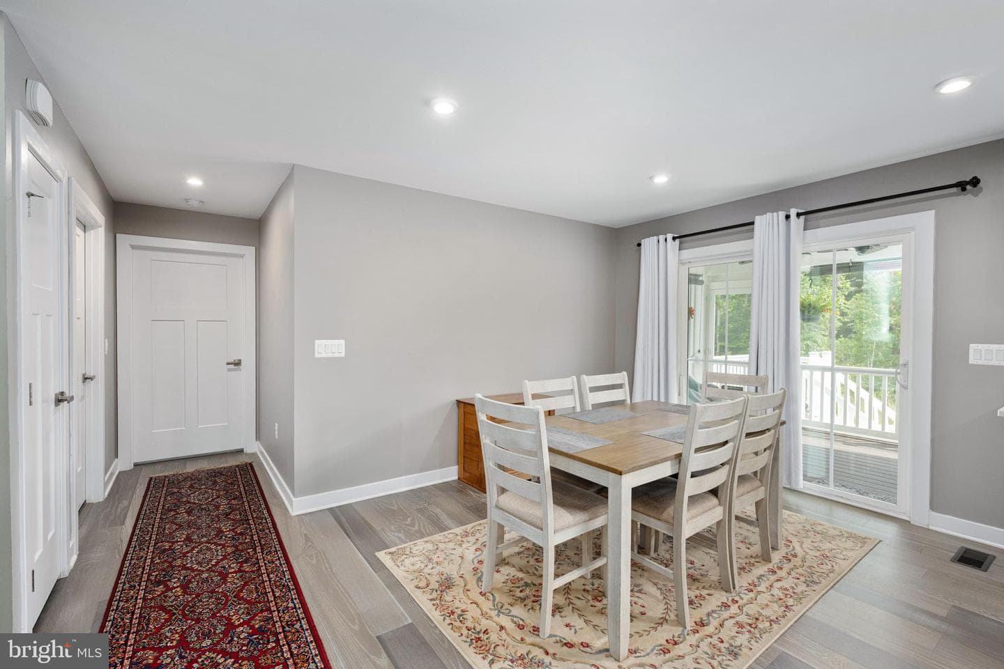7424 Brentford Terrace photo 30
