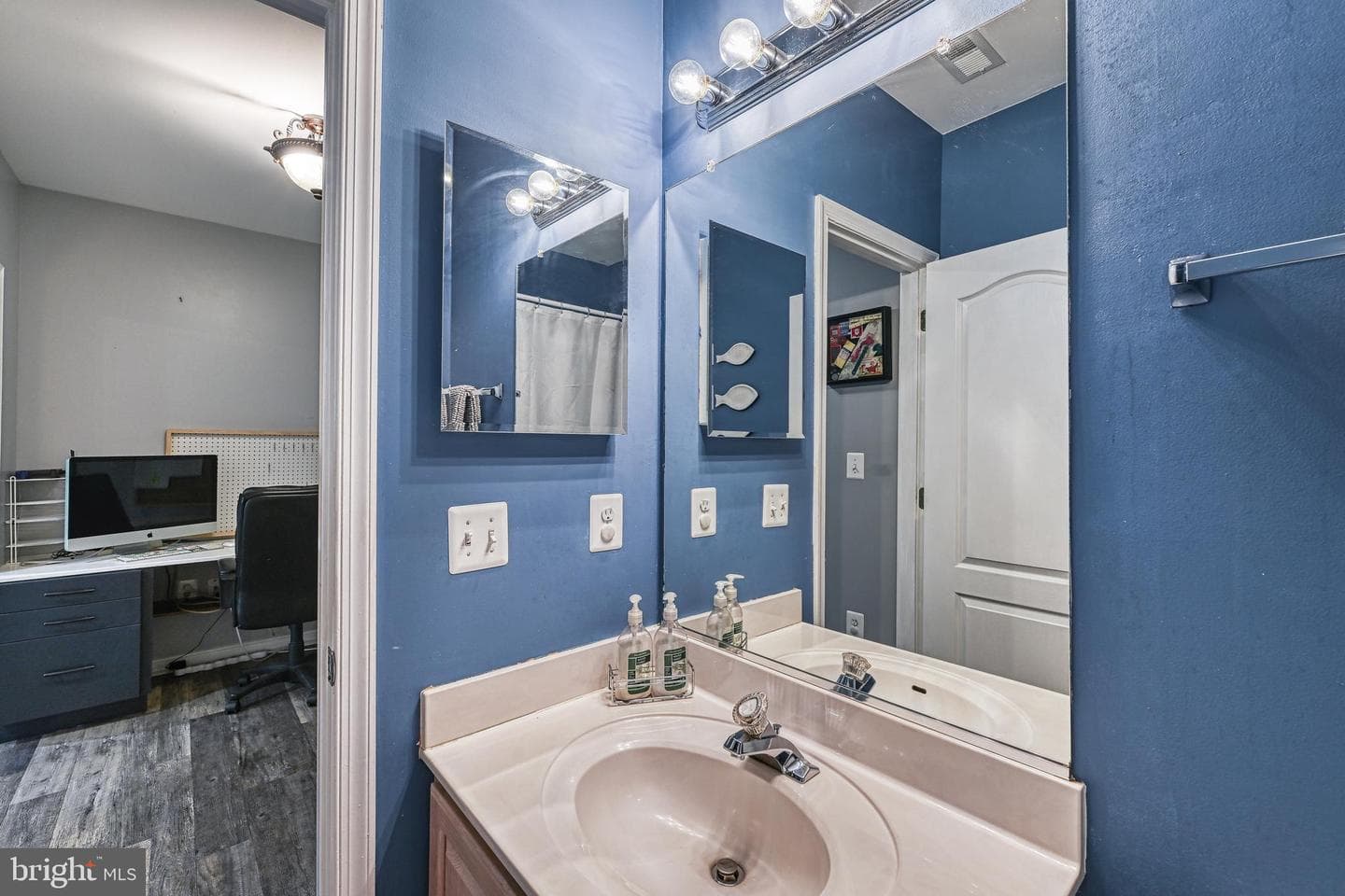 15513 Chestnut Tree Court photo 44