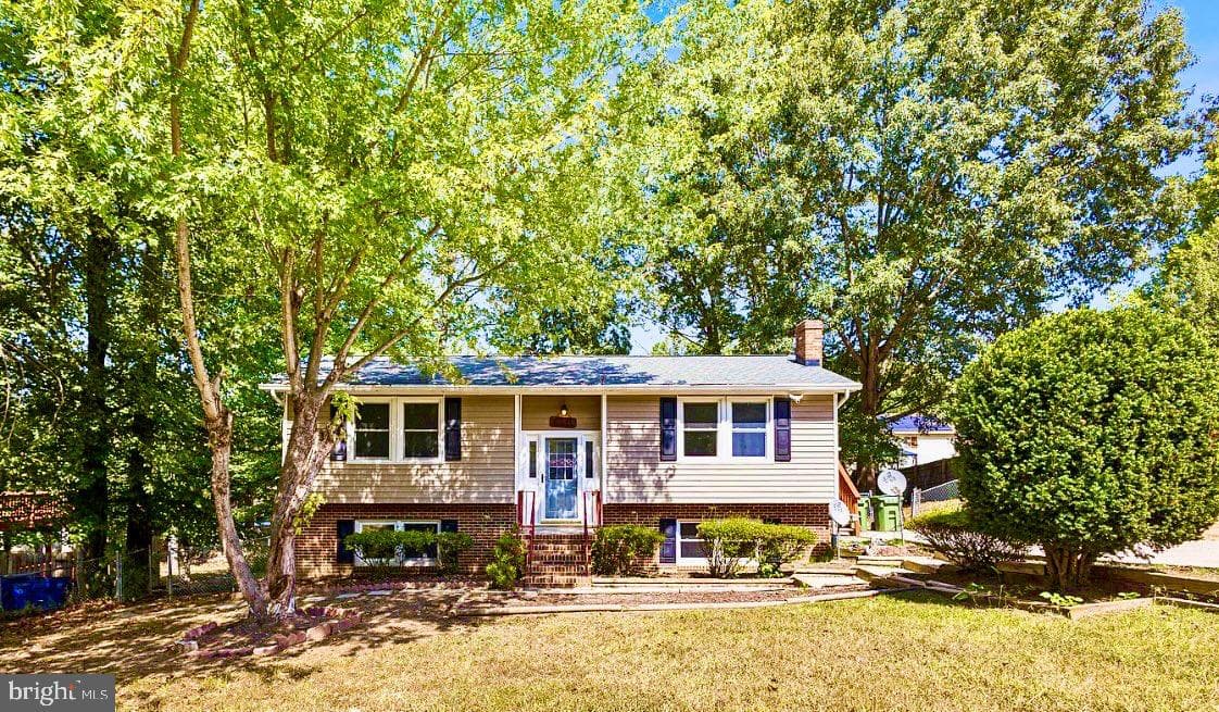 6035 Loriella Park Drive photo 1