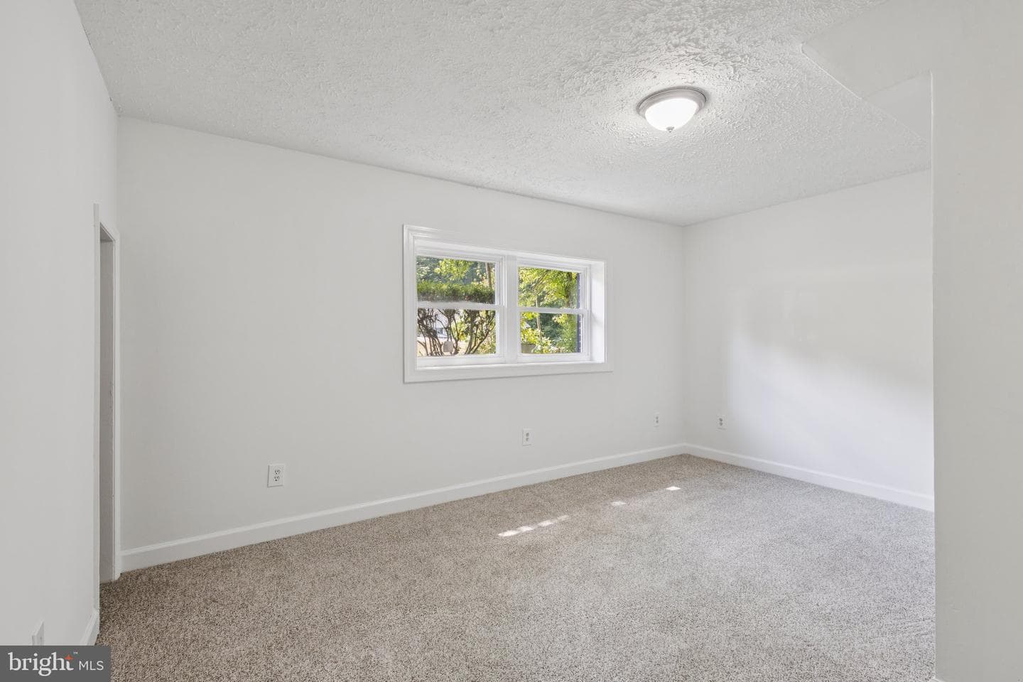 6035 Loriella Park Drive photo 17