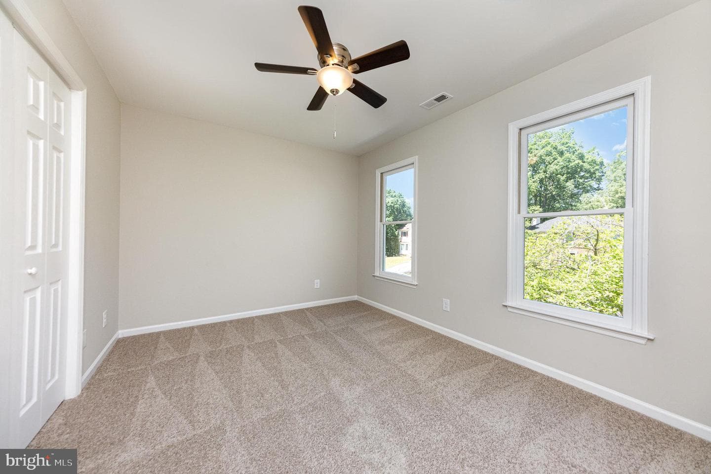 5907 Cambridge Drive photo 20