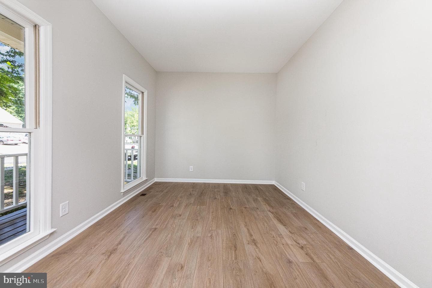5907 Cambridge Drive photo 5