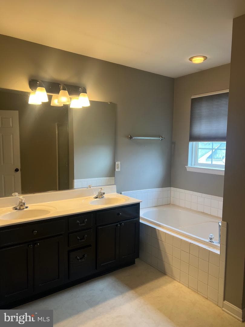 7210 Finch Lane photo 36