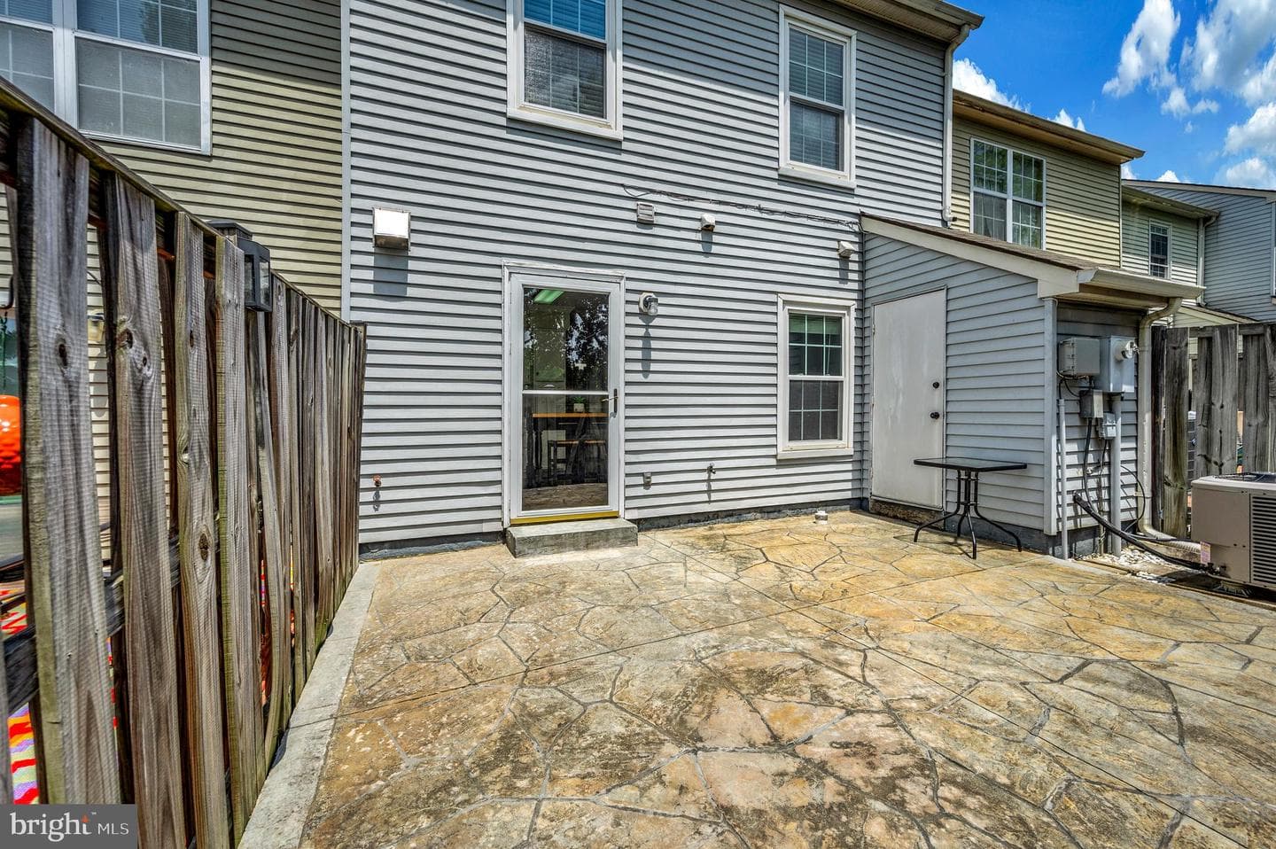 5170 Dominion Drive photo 2