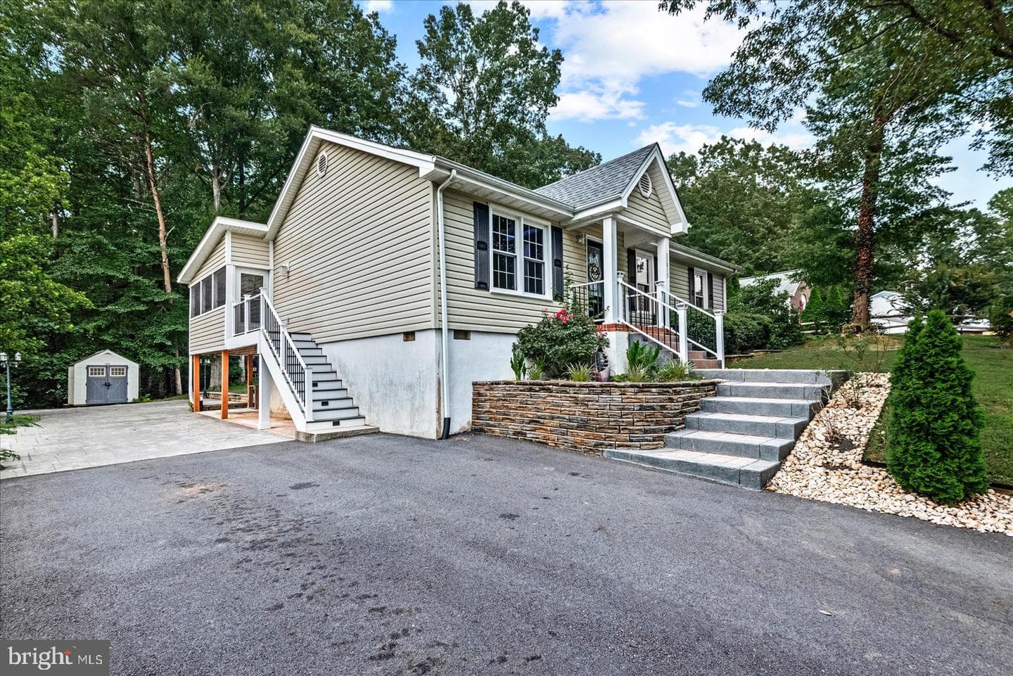 11015 Abbey Lane photo 5