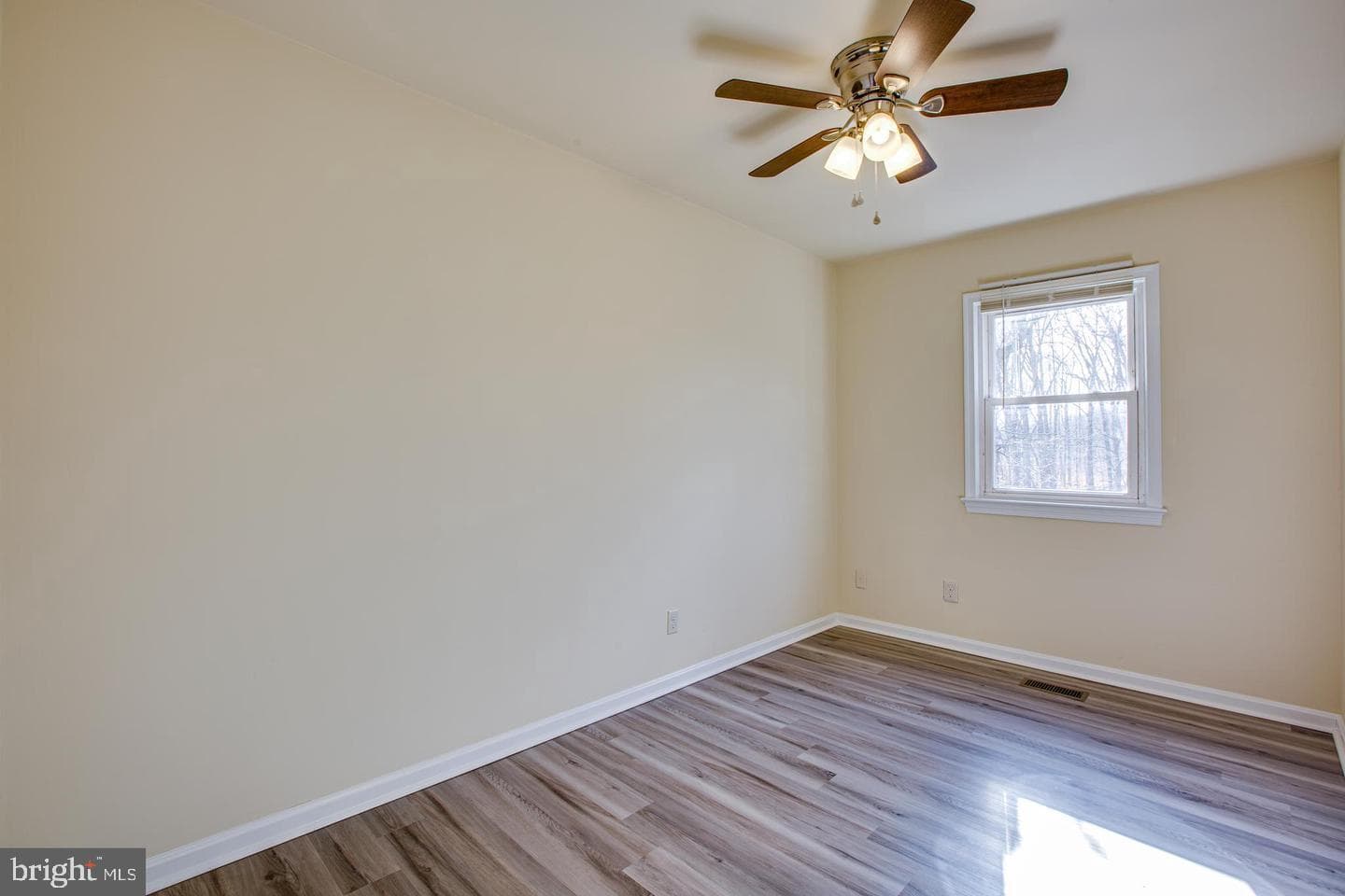 410 Olde Greenwich Circle photo 11