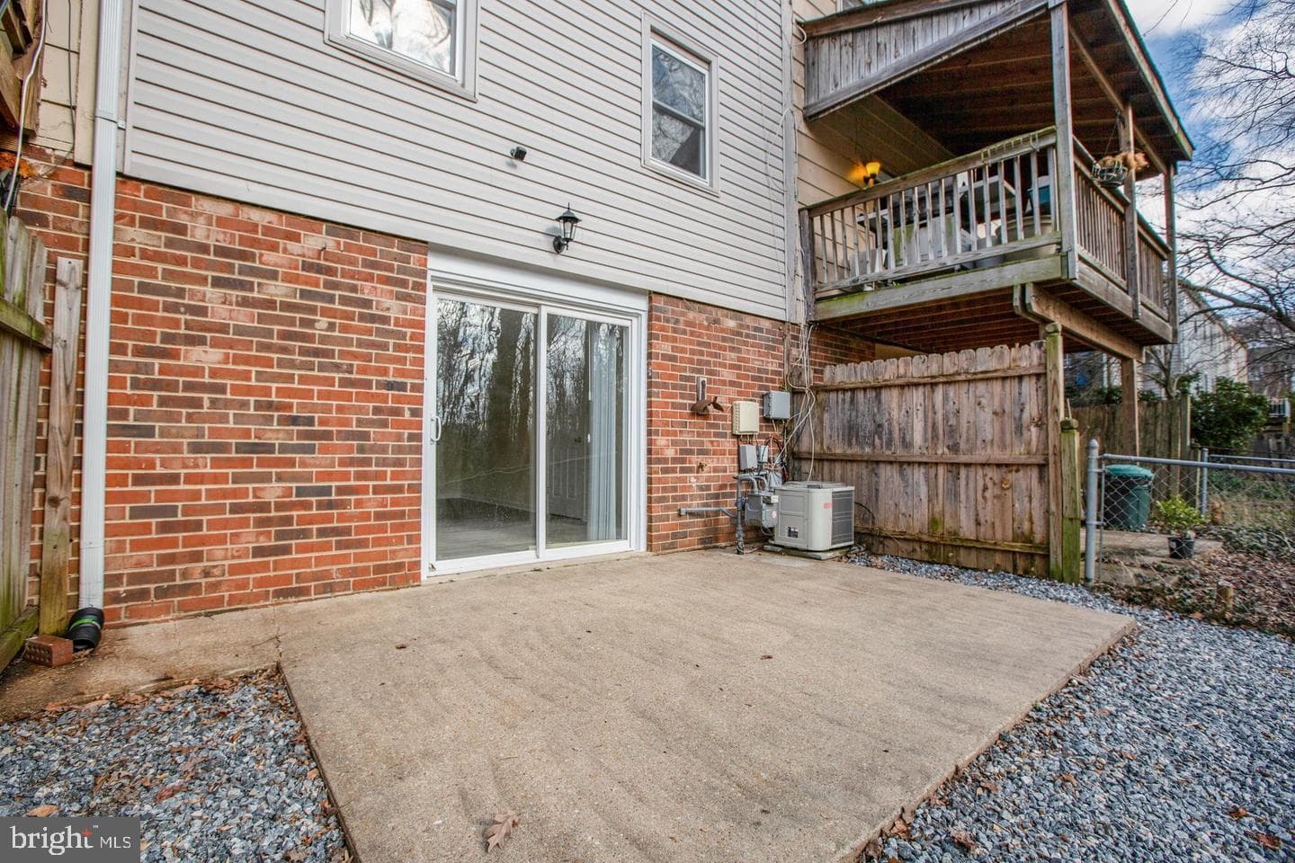 410 Olde Greenwich Circle photo 25
