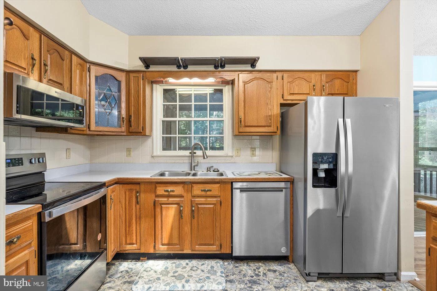 11701 Berry Lane photo 10