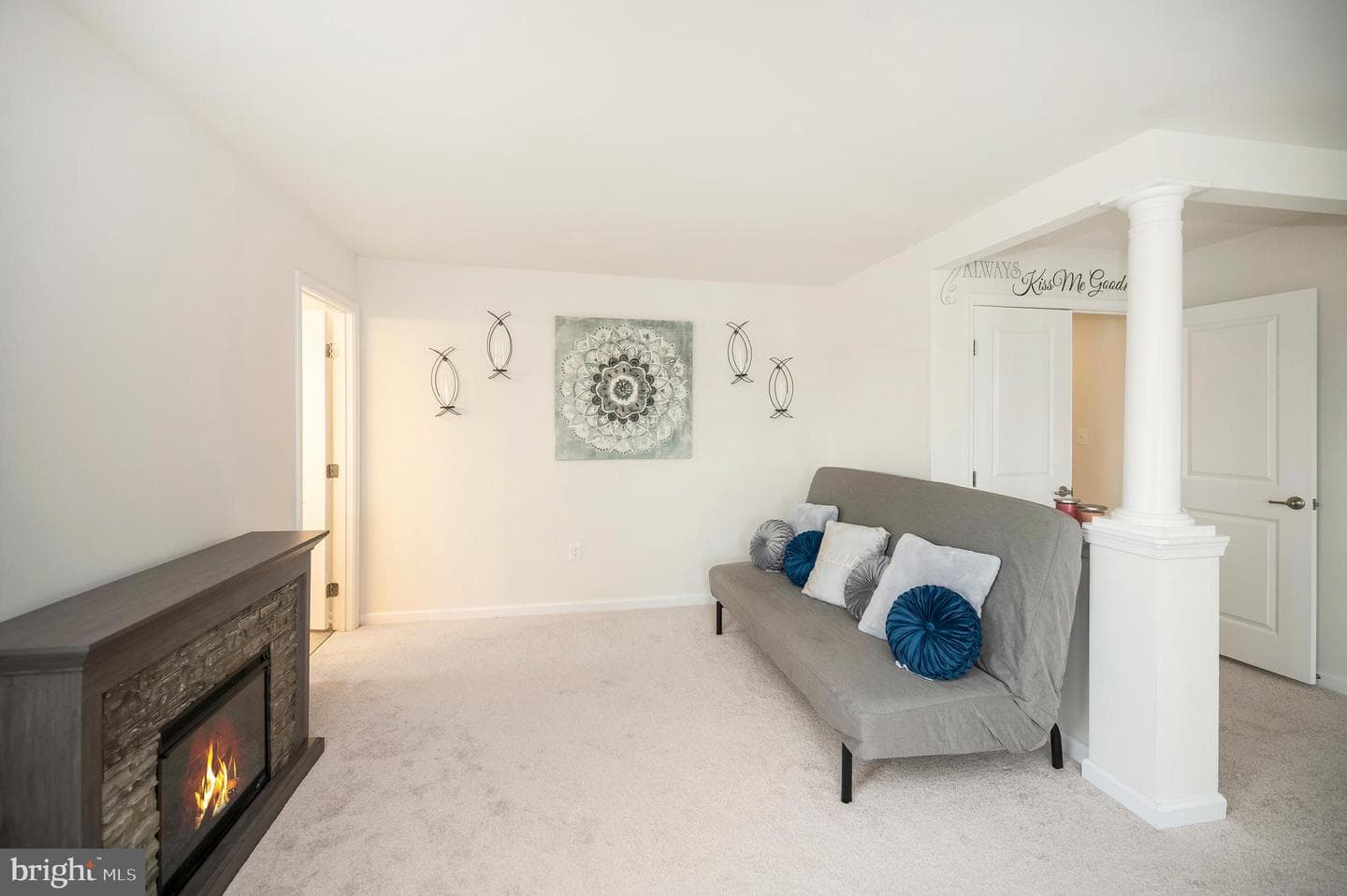 10512 Napoleon Street photo 34