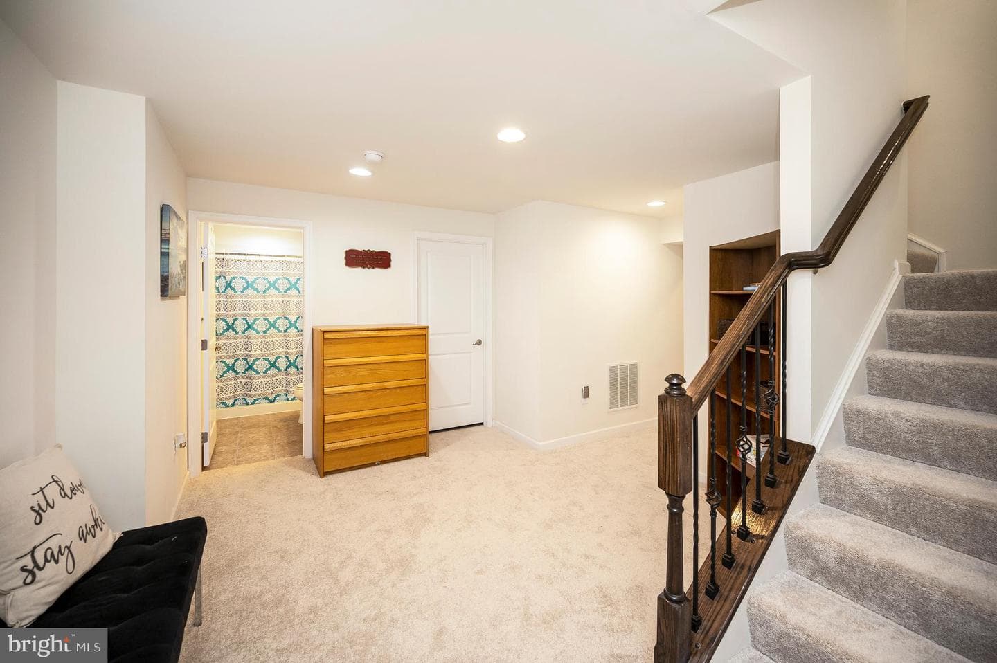 10512 Napoleon Street photo 46