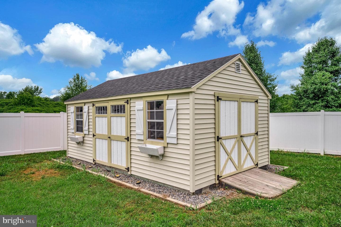 10512 Napoleon Street photo 55
