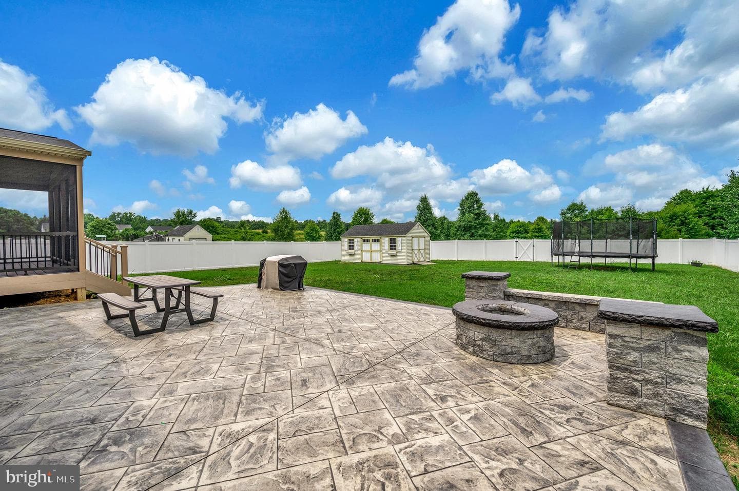 10512 Napoleon Street photo 59
