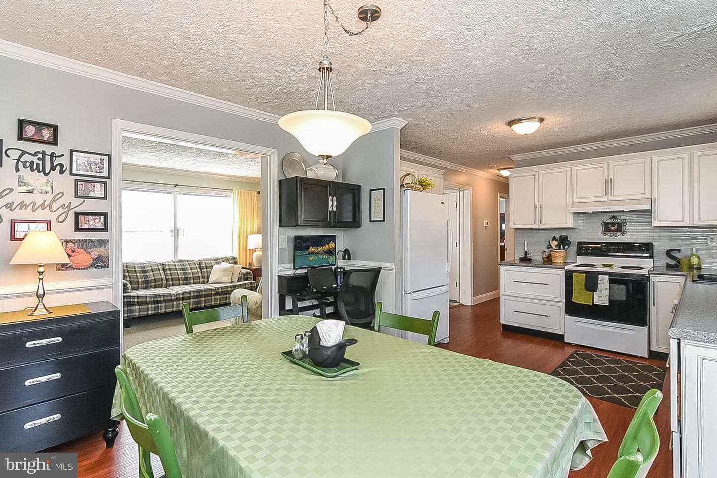 5507 Carousel Street photo 12