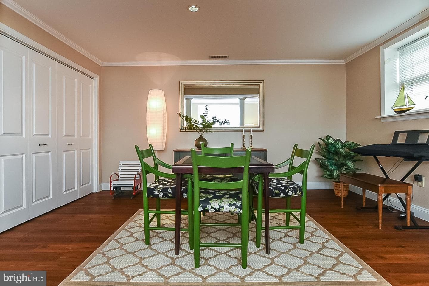 5507 Carousel Street photo 32
