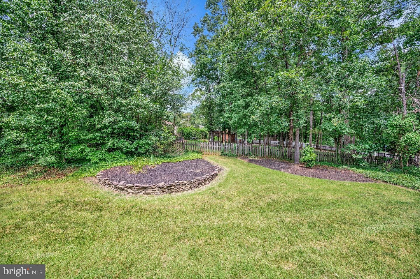 10101 Fullerton Court photo 14