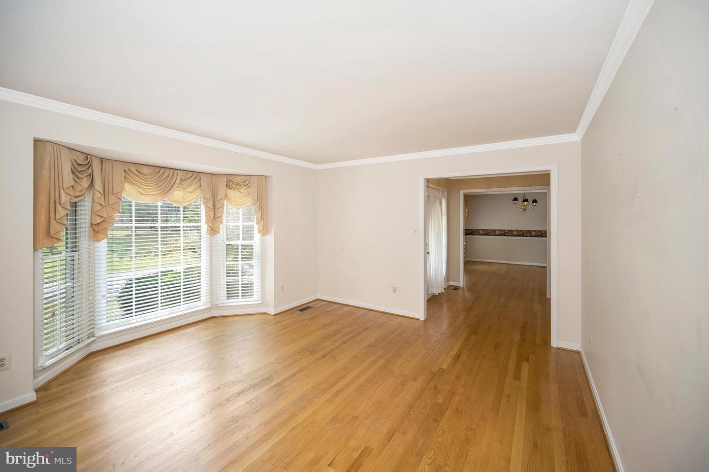 10101 Fullerton Court photo 28