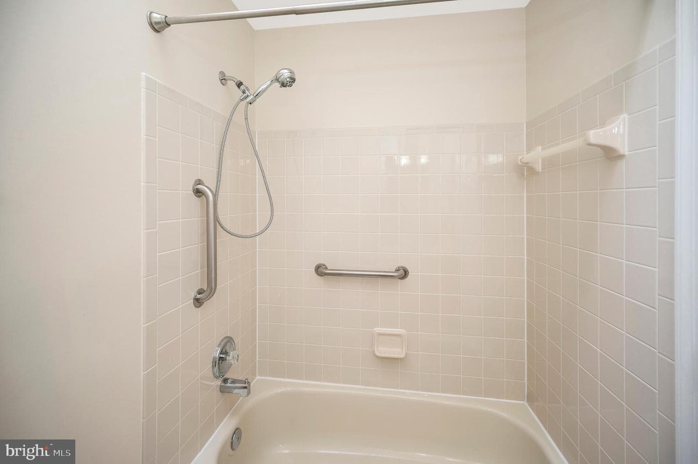 10101 Fullerton Court photo 57
