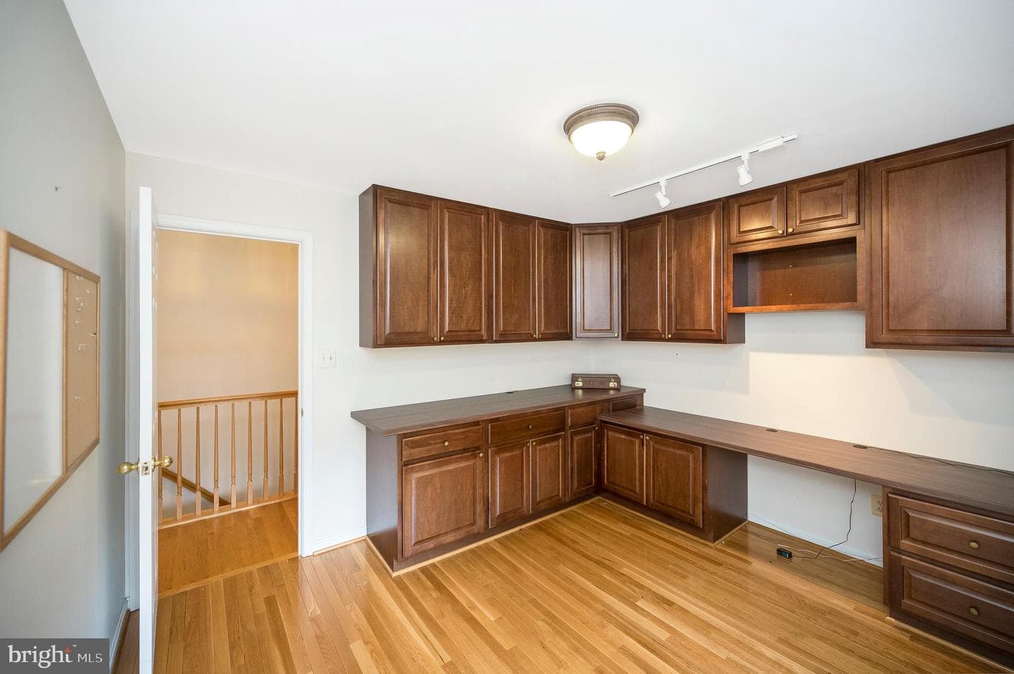 10101 Fullerton Court photo 58