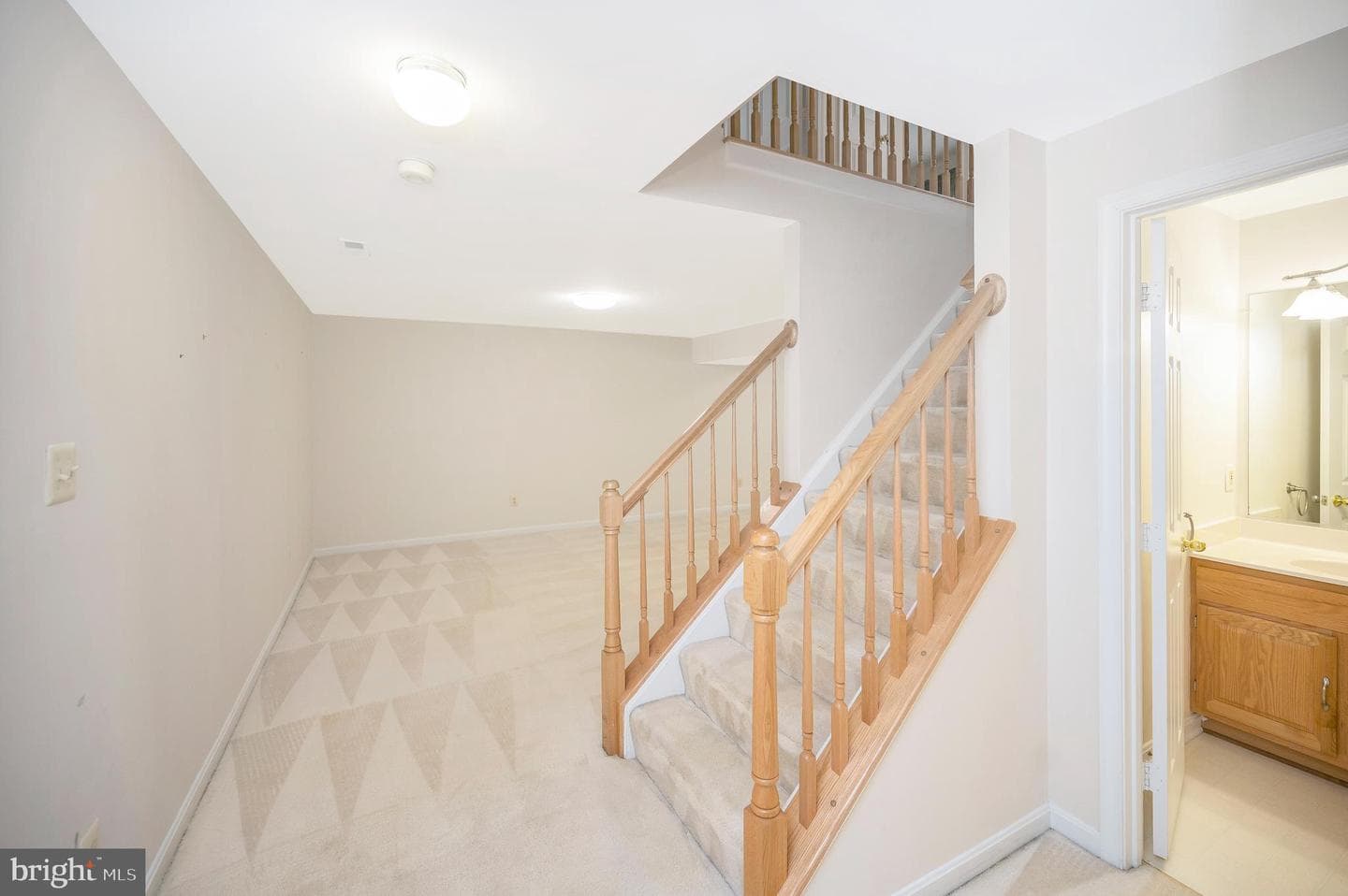 10101 Fullerton Court photo 6
