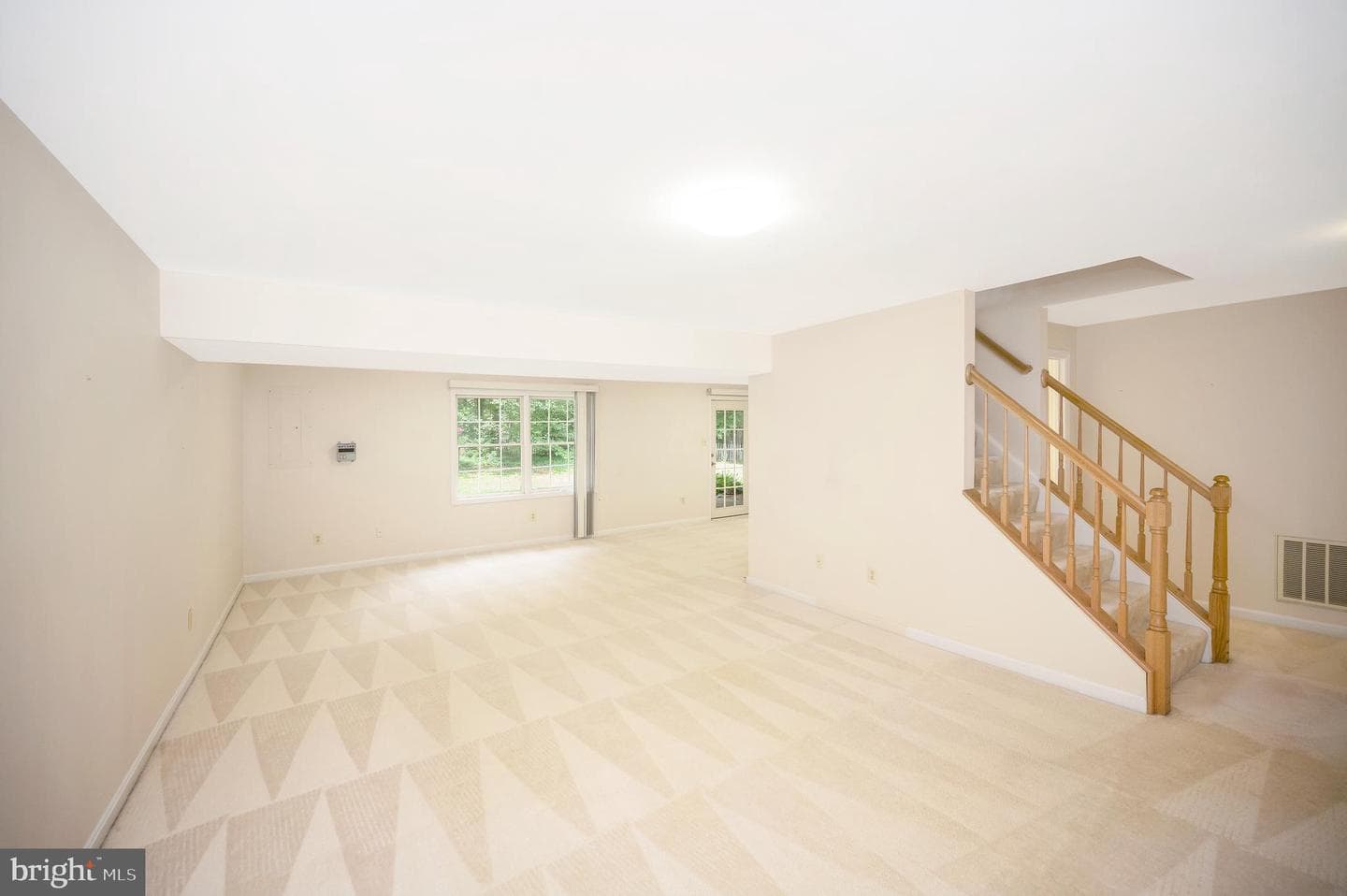 10101 Fullerton Court photo 7