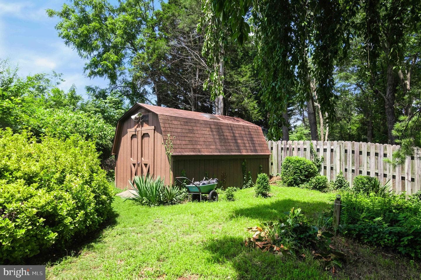 10404 Amherst Circle photo 11