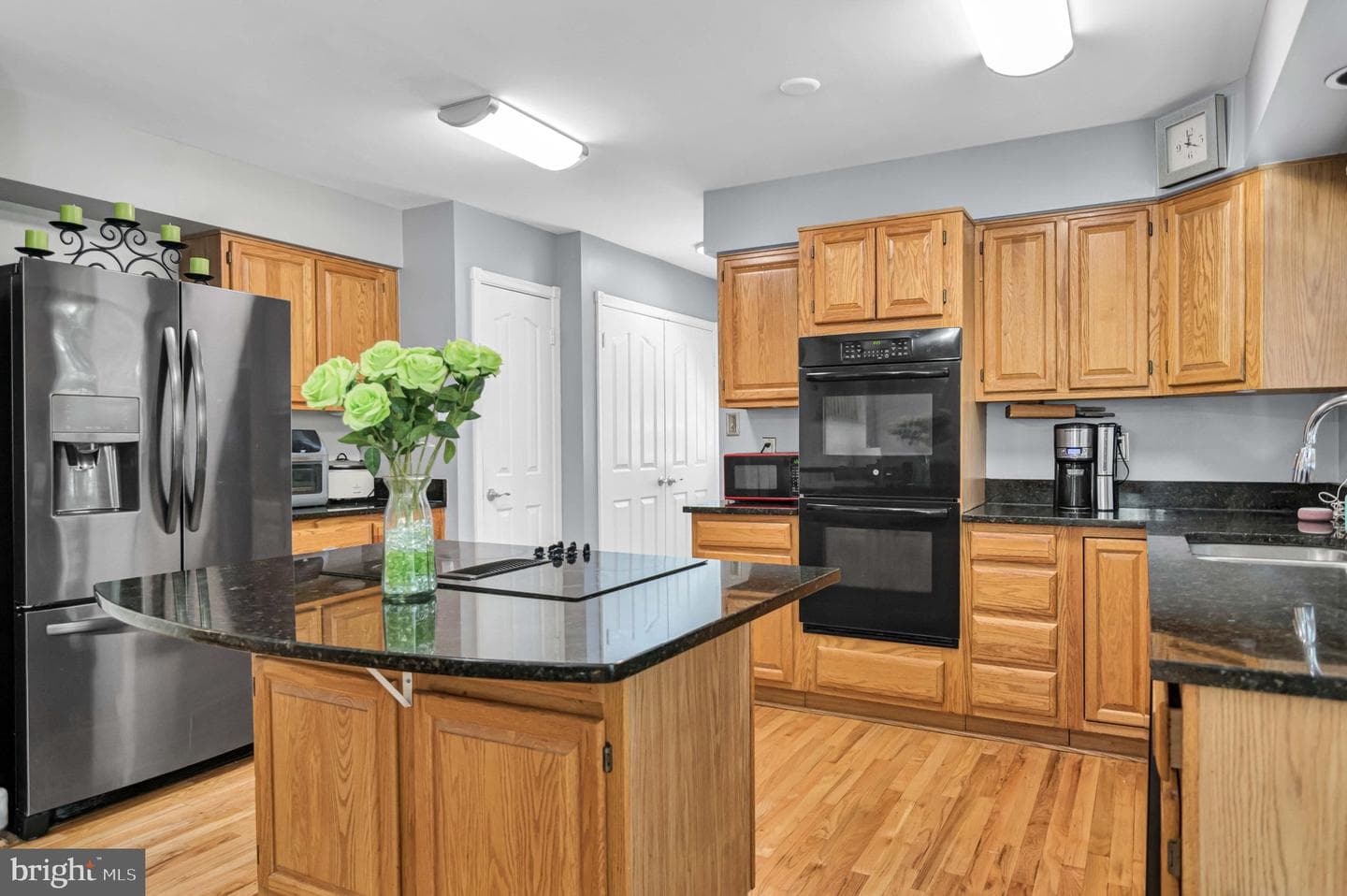 10404 Amherst Circle photo 57