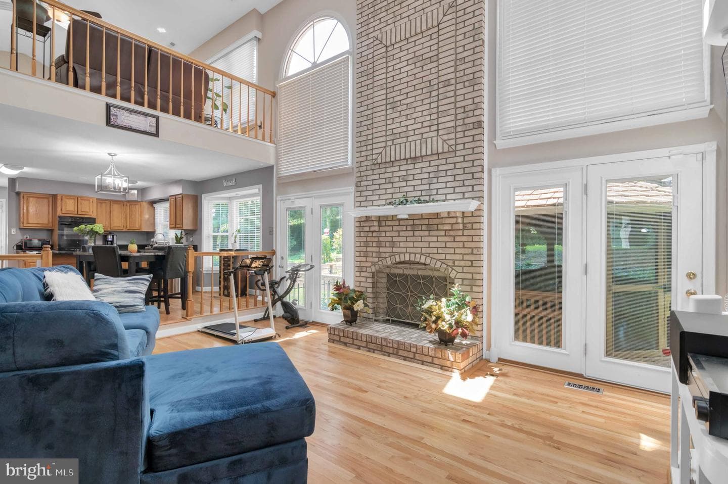 10404 Amherst Circle photo 64