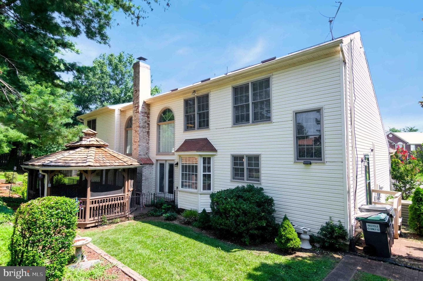 10404 Amherst Circle photo 8