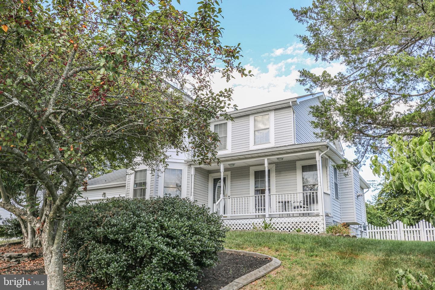 10403 Norfolk Way photo 3