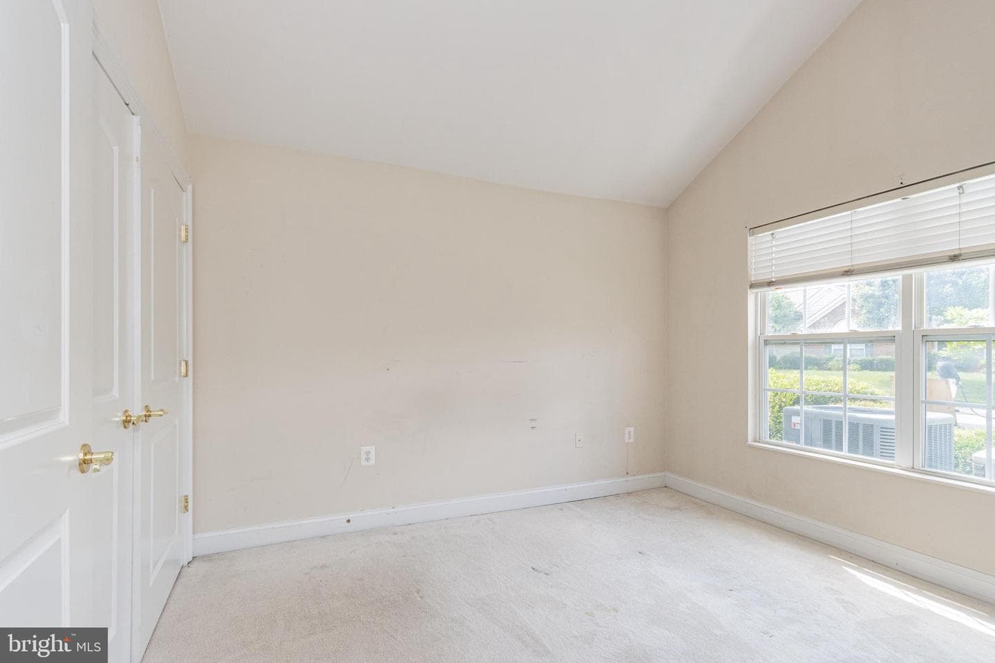 6255 Autumn Leaf Drive photo 17