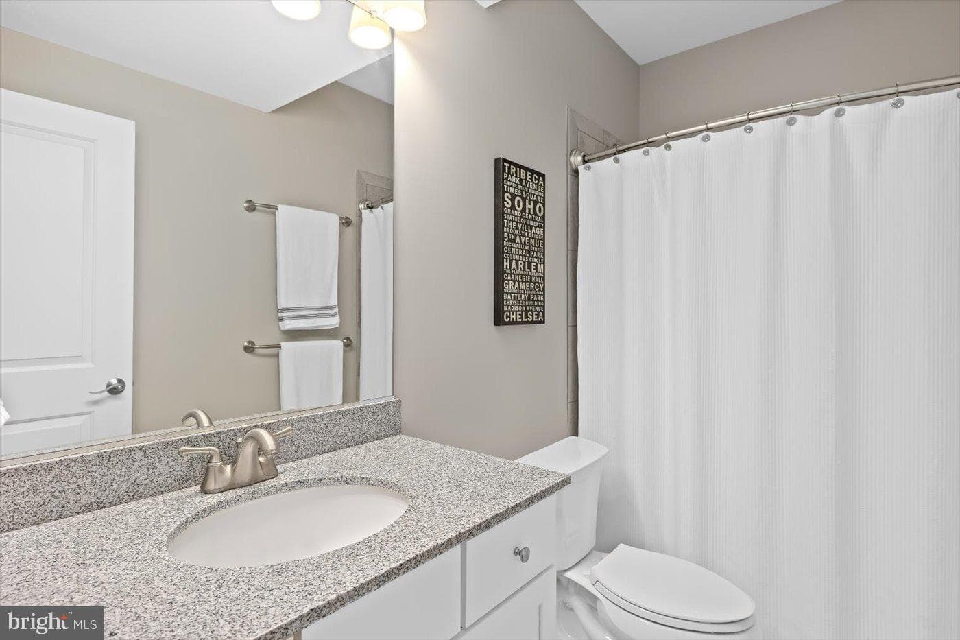 10902 Downton Avenue photo 51