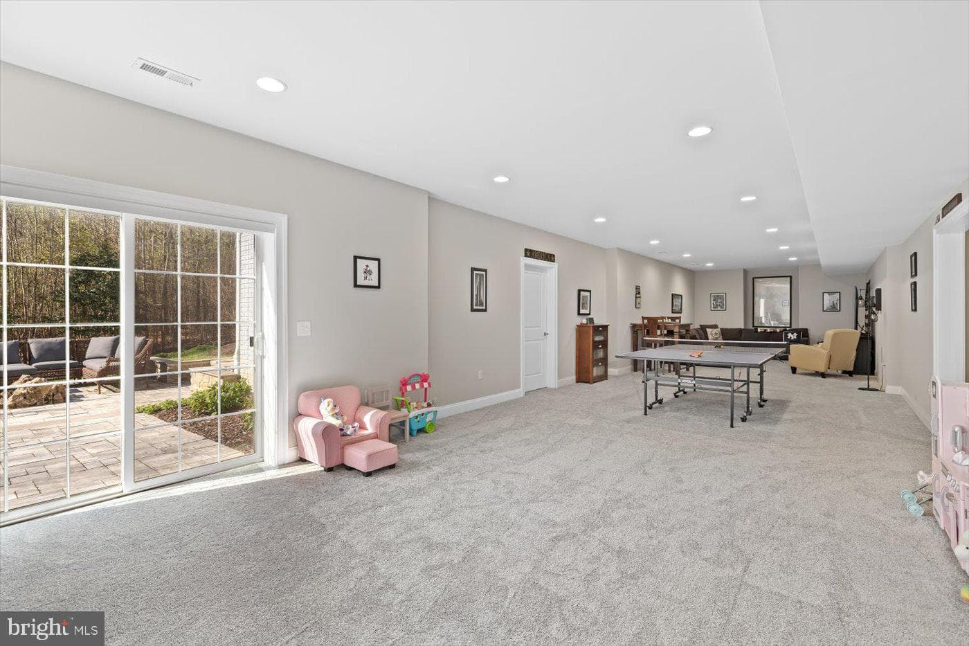 10902 Downton Avenue photo 55