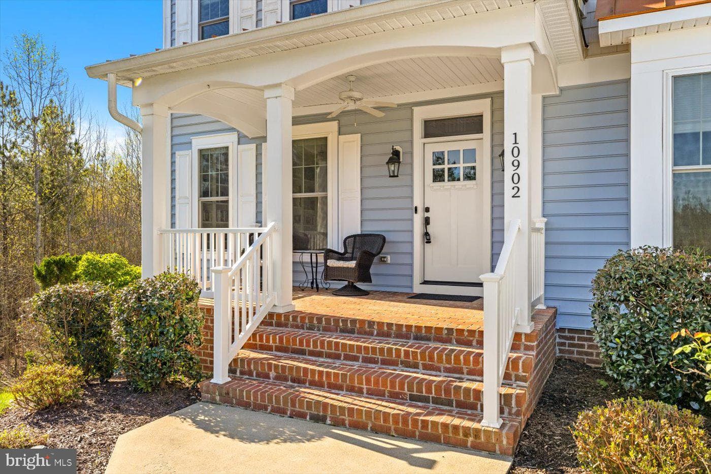 10902 Downton Avenue photo 7