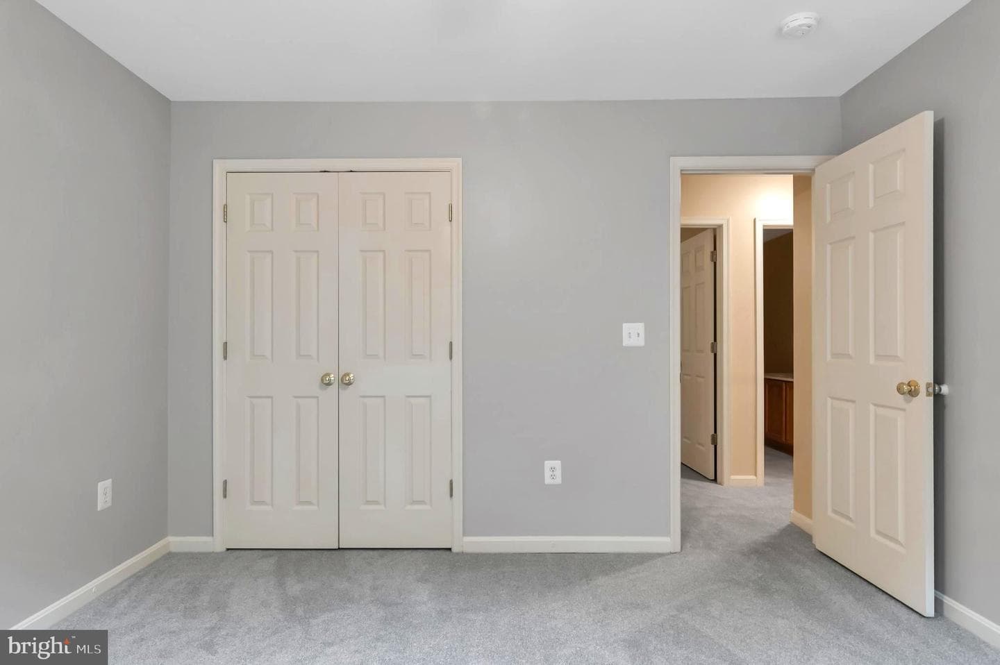 9400 America Lane photo 35