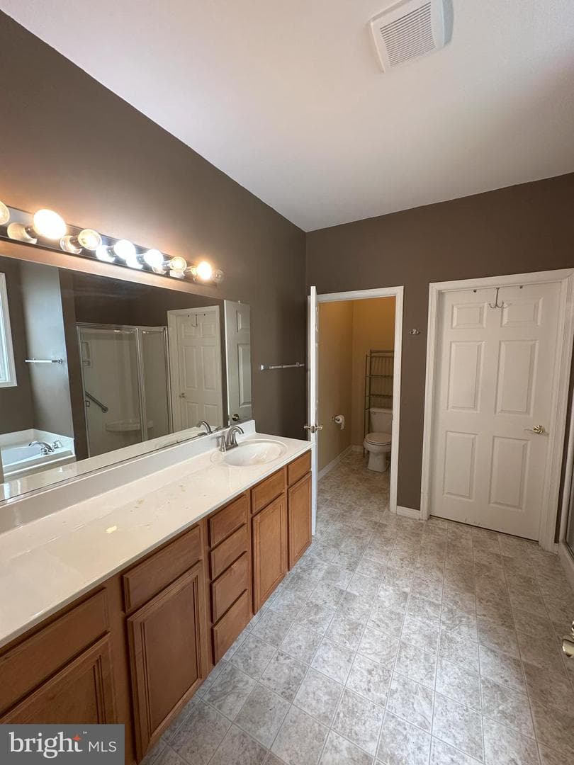 11901 Legacy Woods Drive photo 18