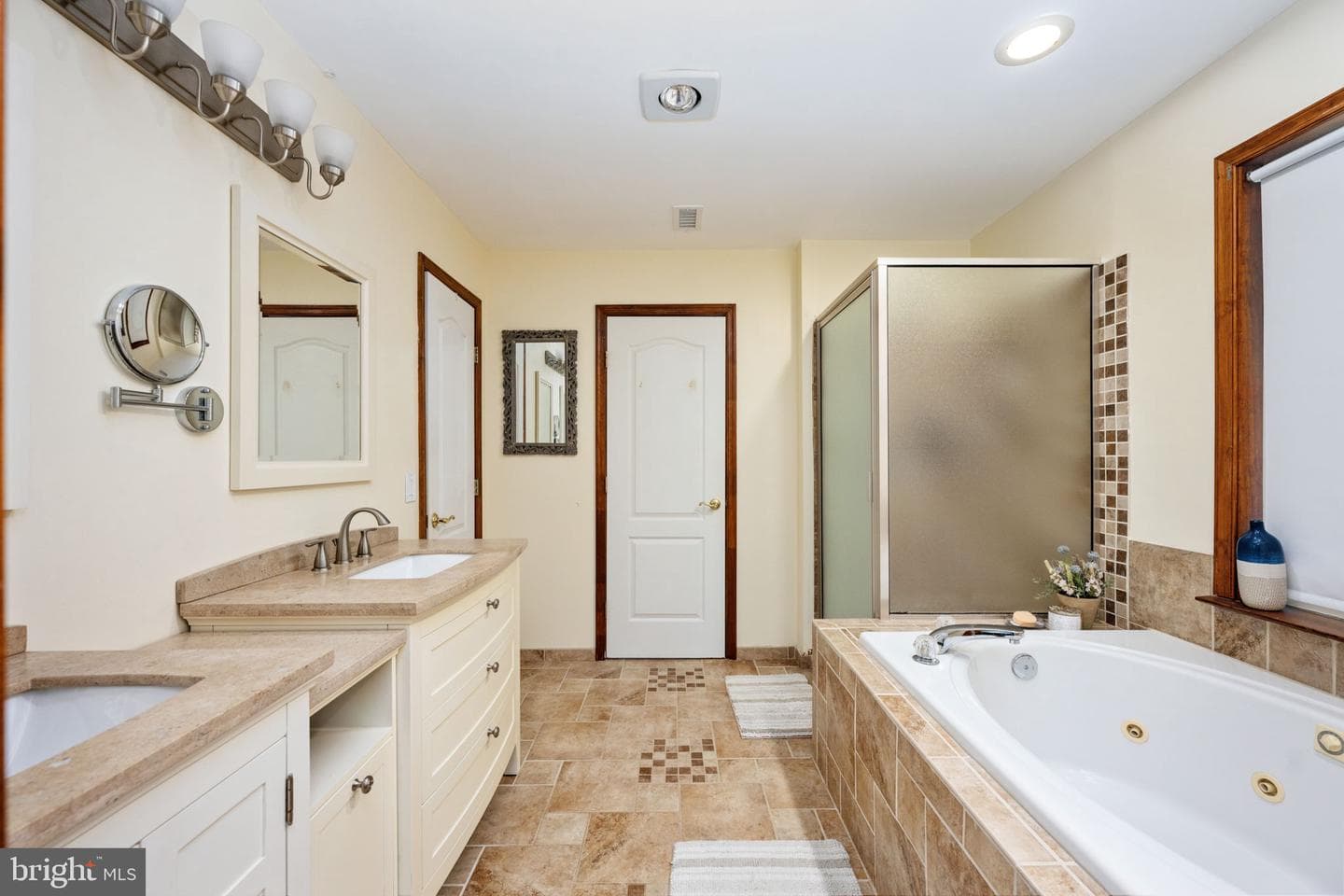 6217 Forest Grove Drive photo 30