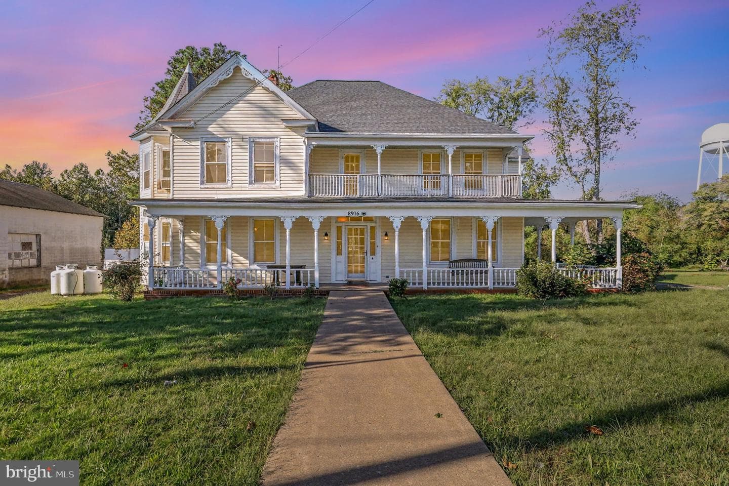 8916 Courthouse Road photo 1