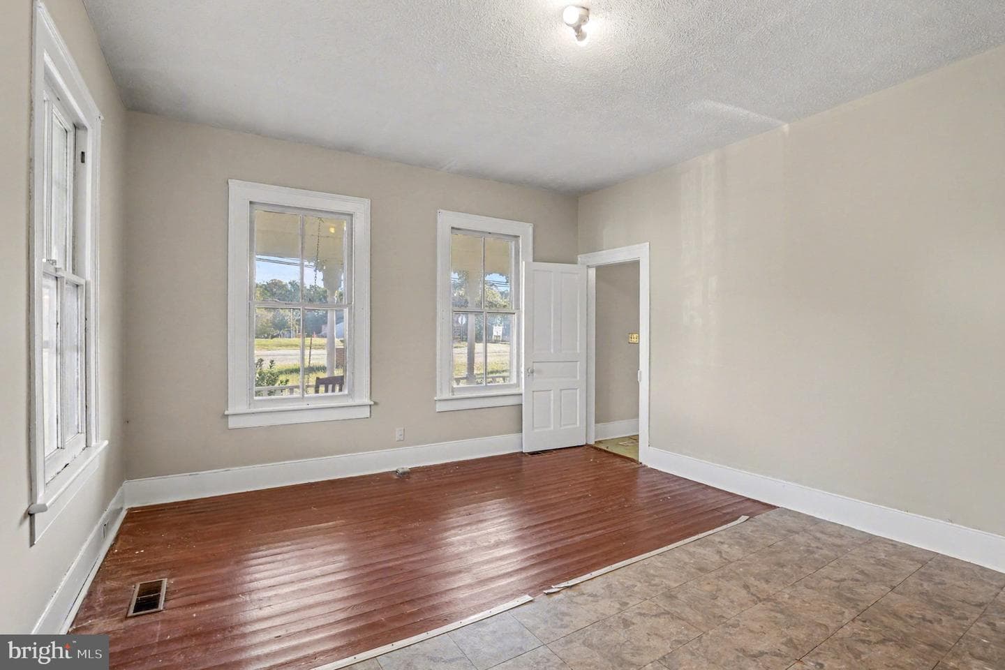 8916 Courthouse Road photo 14
