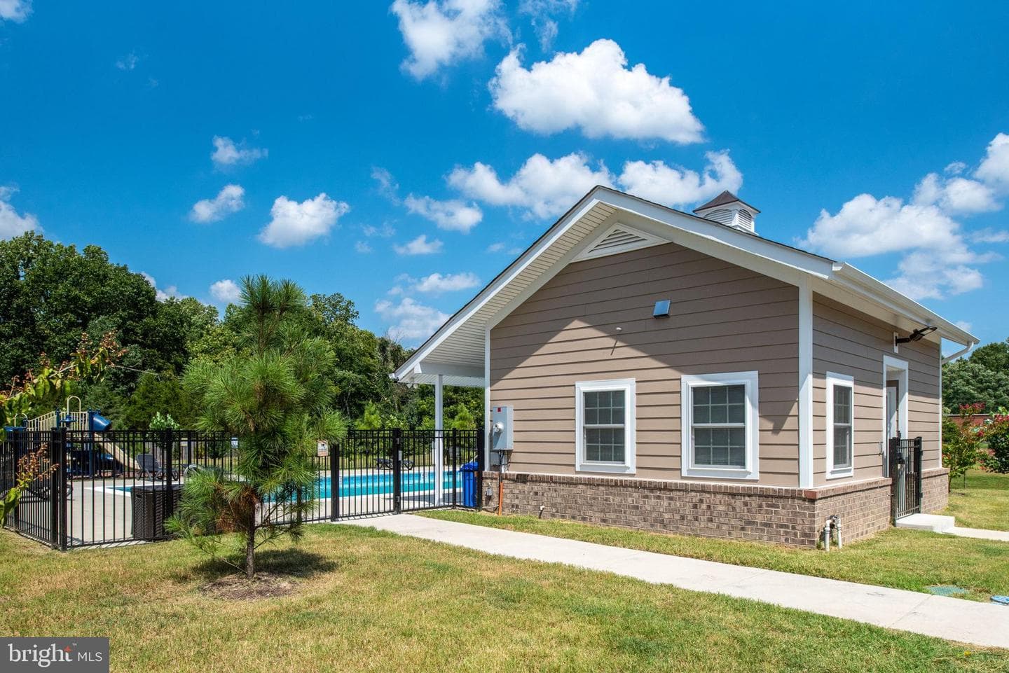 9711 Cedarmass Circle photo 40