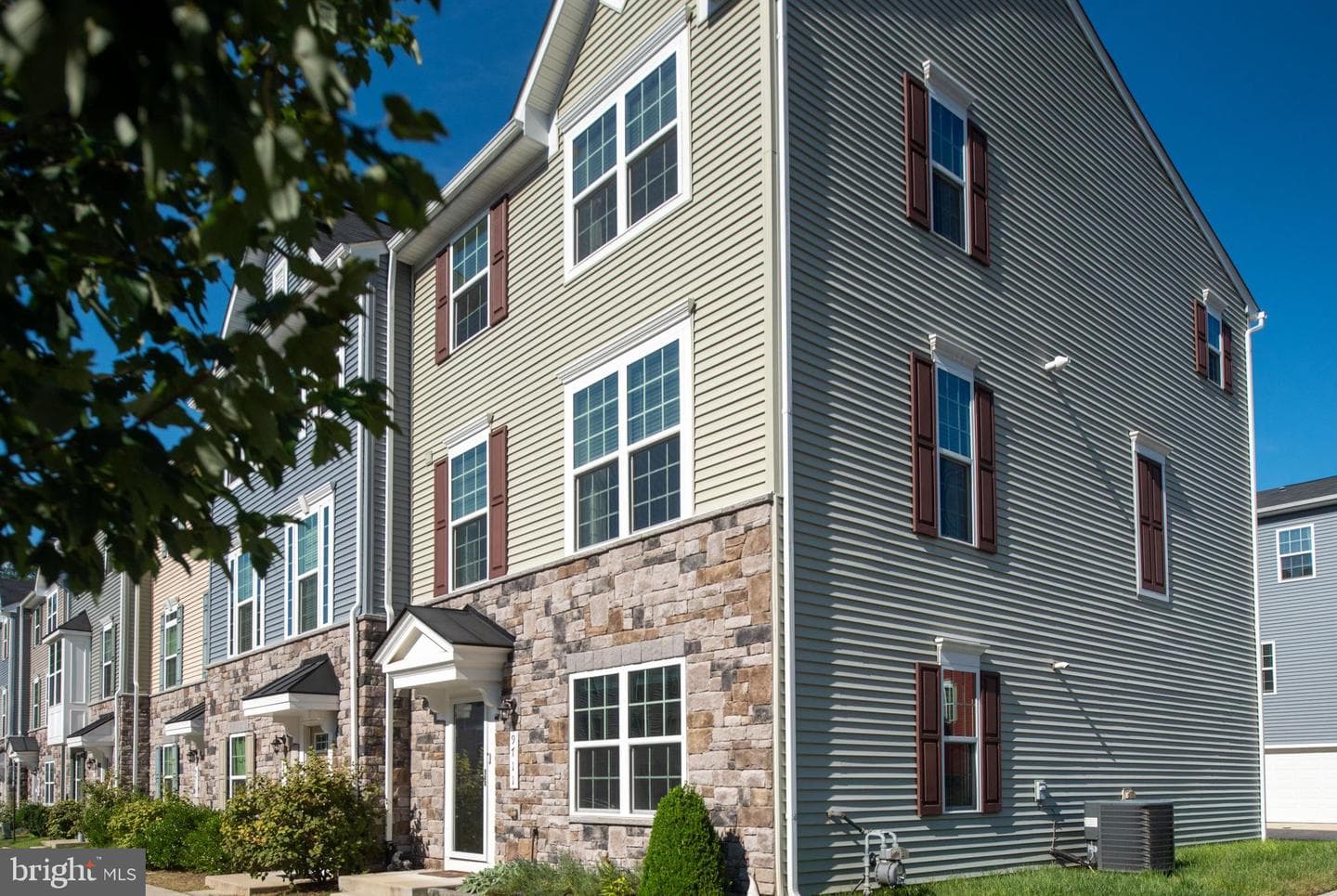 9711 Cedarmass Circle photo 6
