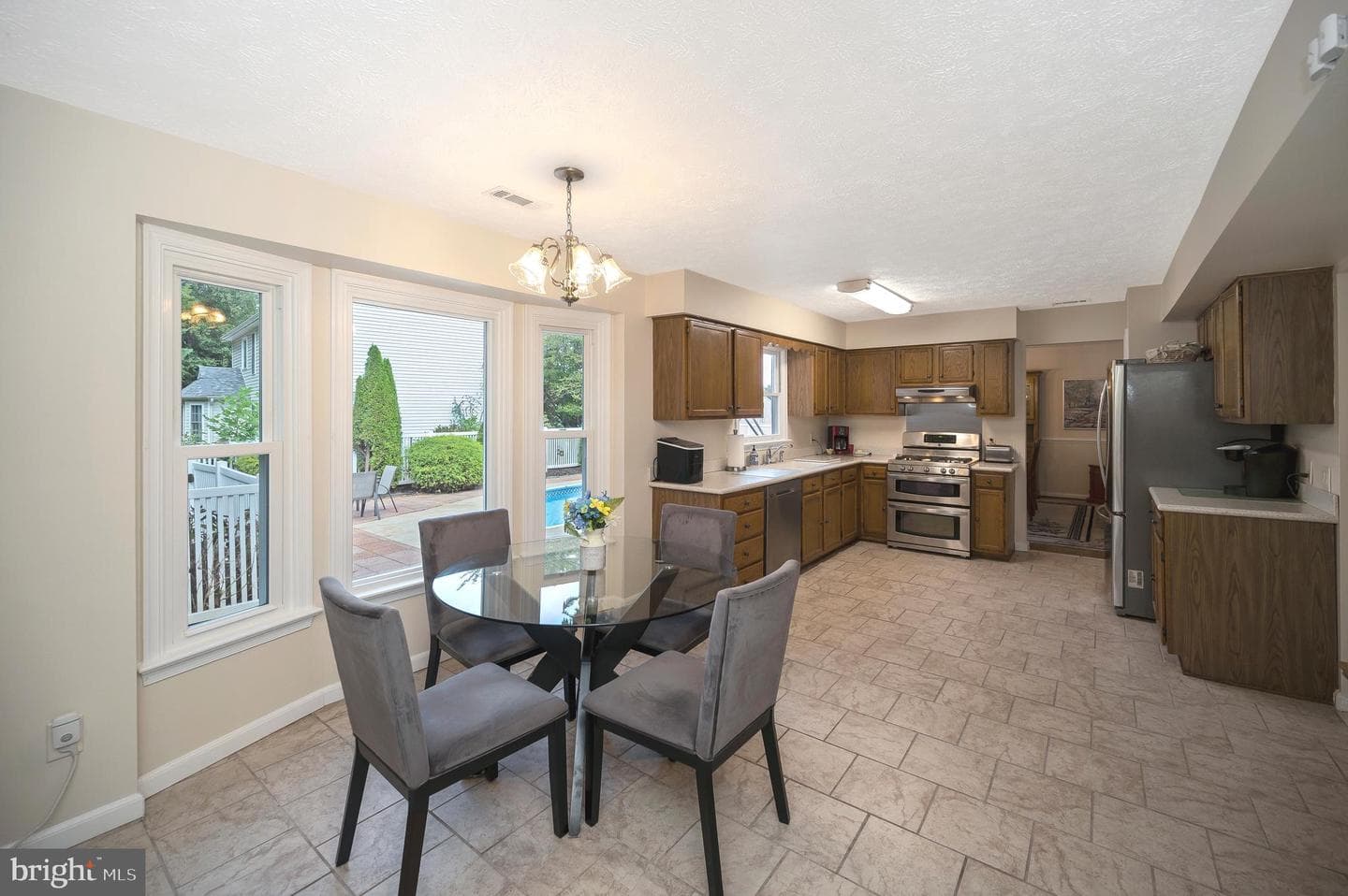 7500 Harvest Lane photo 14