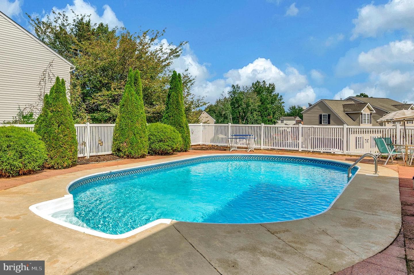7500 Harvest Lane photo 34