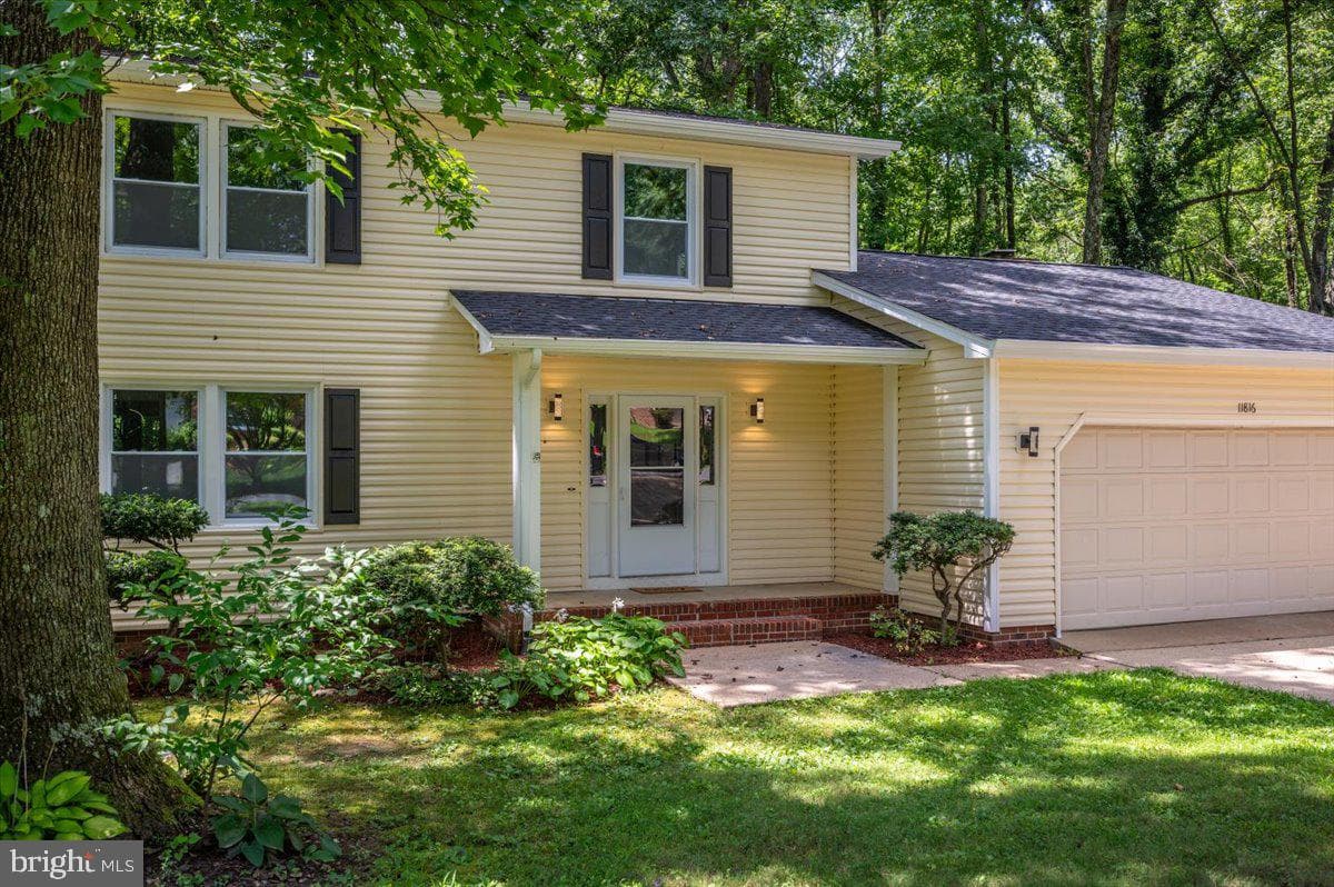 11816 Rutherford Drive photo 5