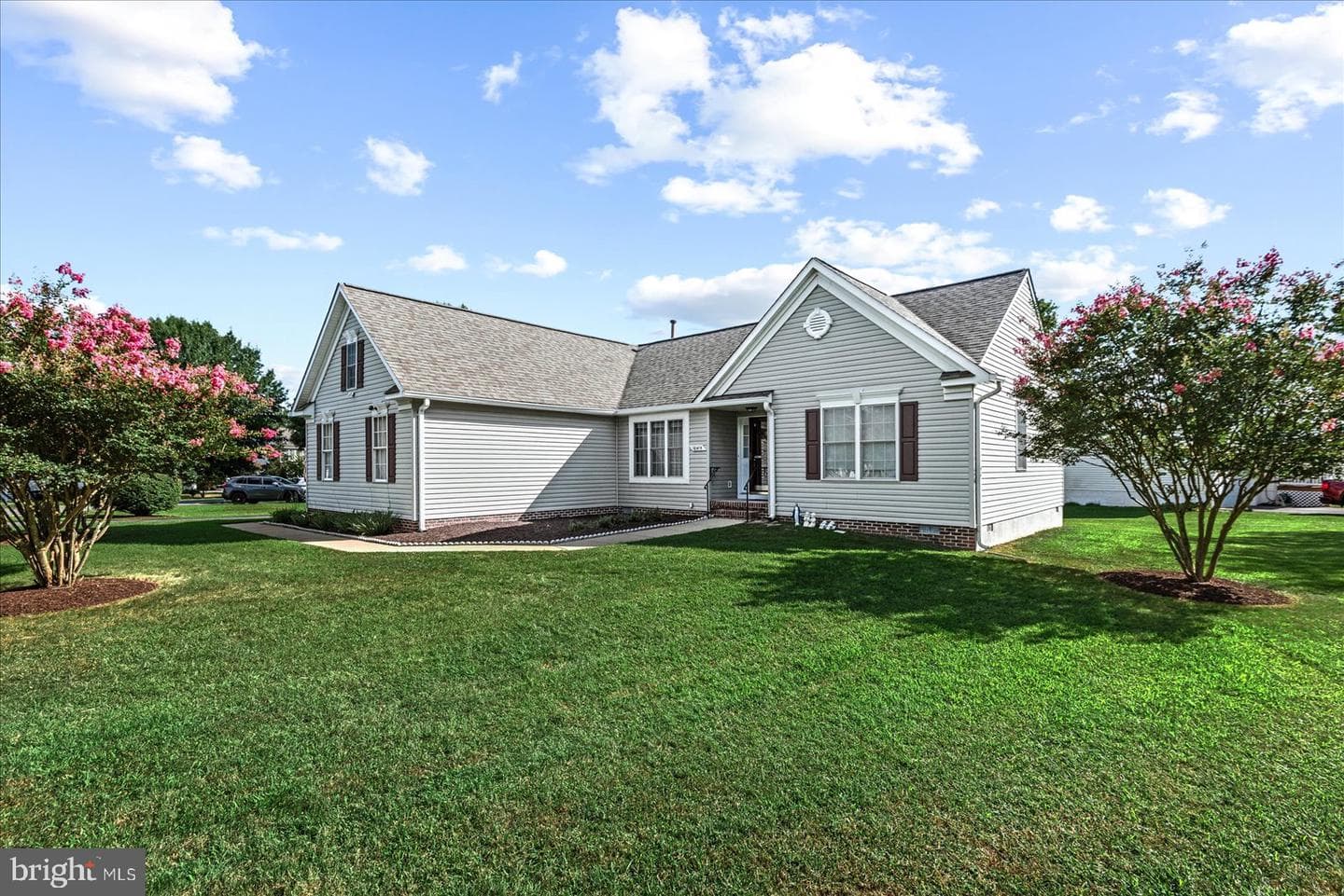 10415 Kings Cove Court photo 2