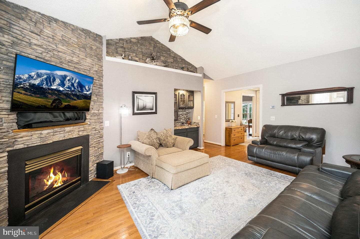 3812 Winding Hollow Drive photo 11