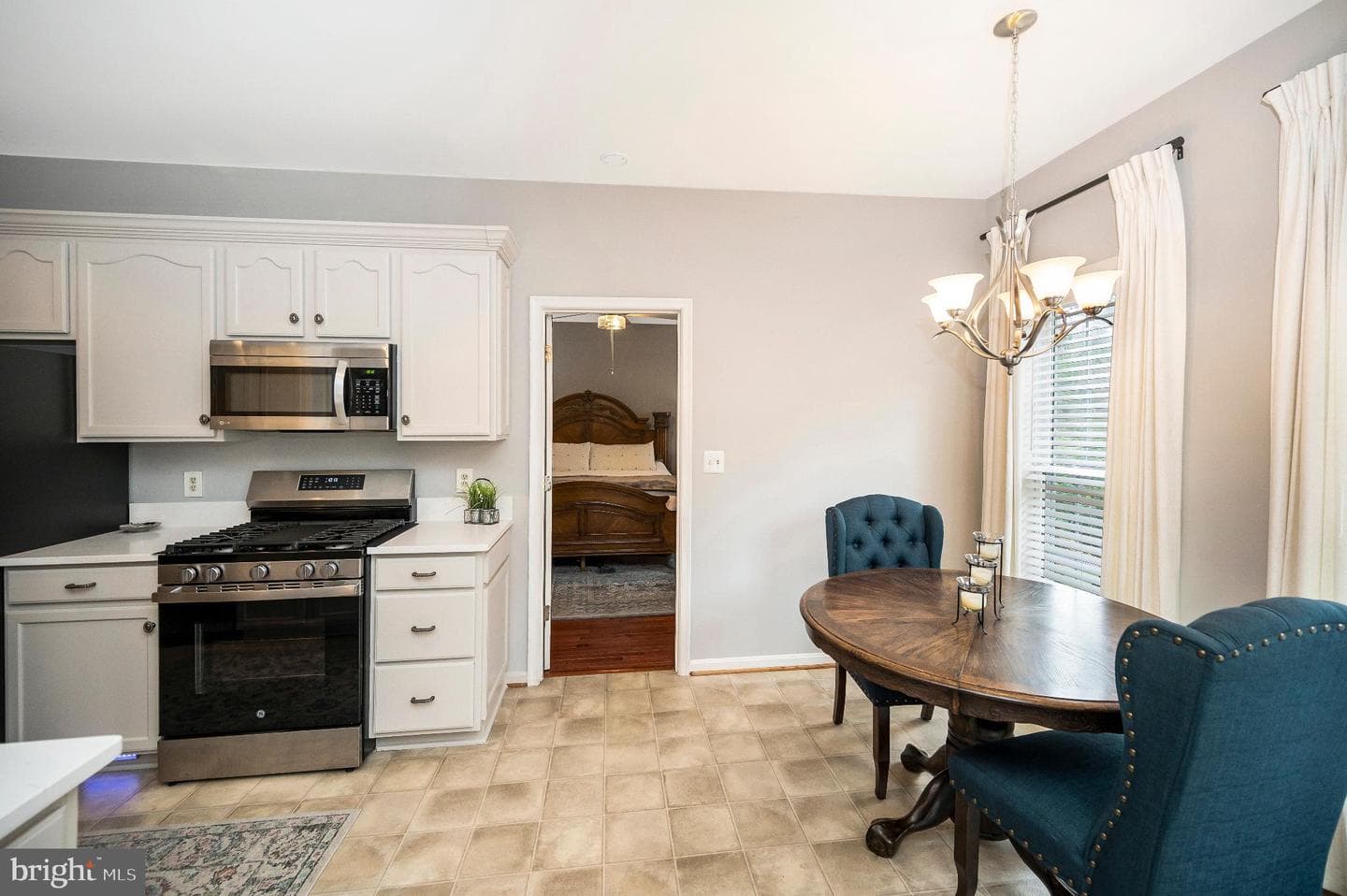 3812 Winding Hollow Drive photo 12