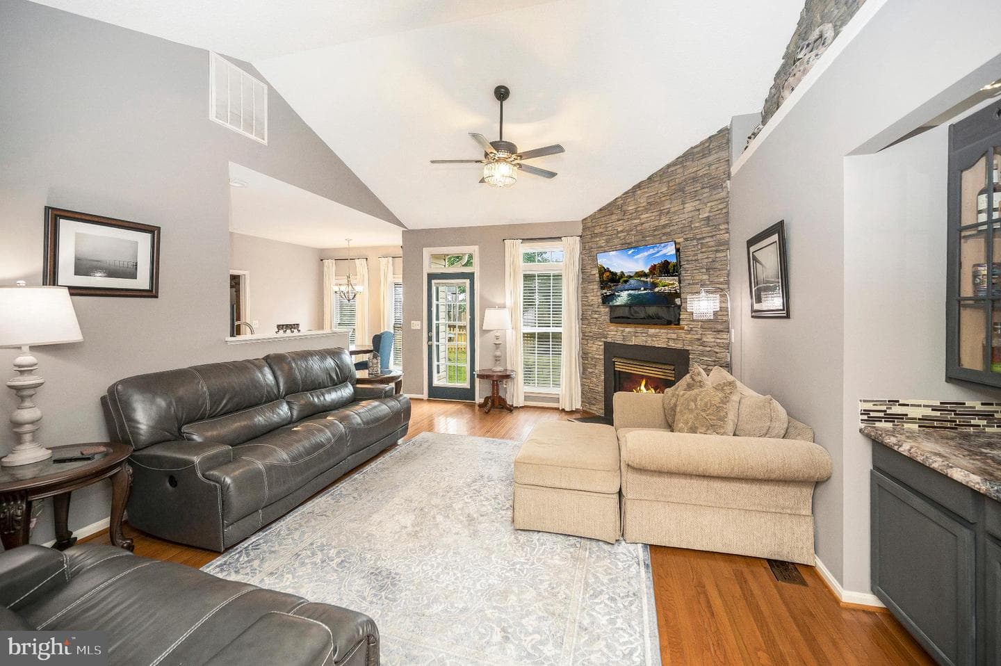 3812 Winding Hollow Drive photo 9